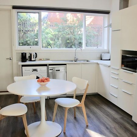 Your Home Away From Home Melbourne Eksteriør billede