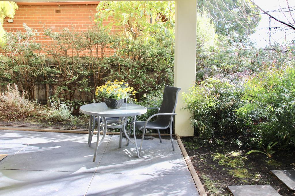 Your Home Away From Home Melbourne Eksteriør billede