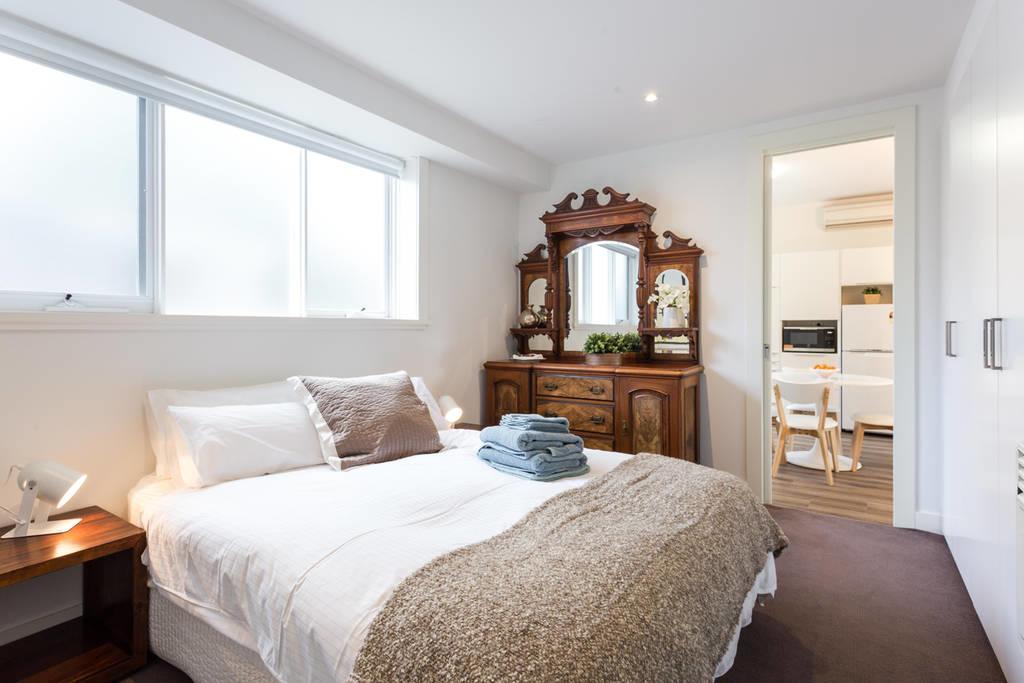 Your Home Away From Home Melbourne Eksteriør billede